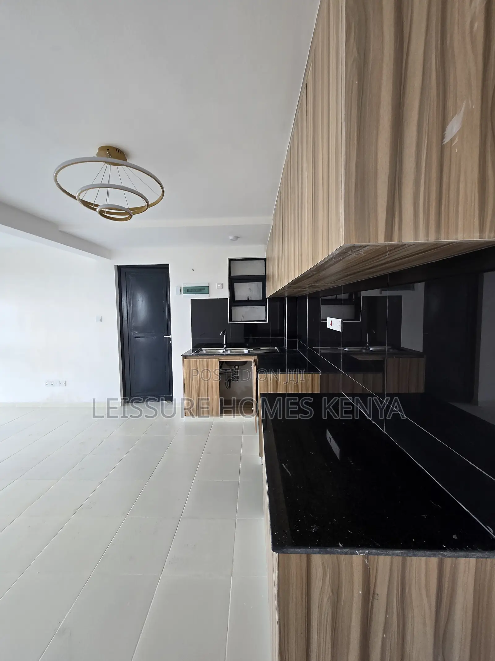 3bdrm Duplex in Thome for sale in Thome
