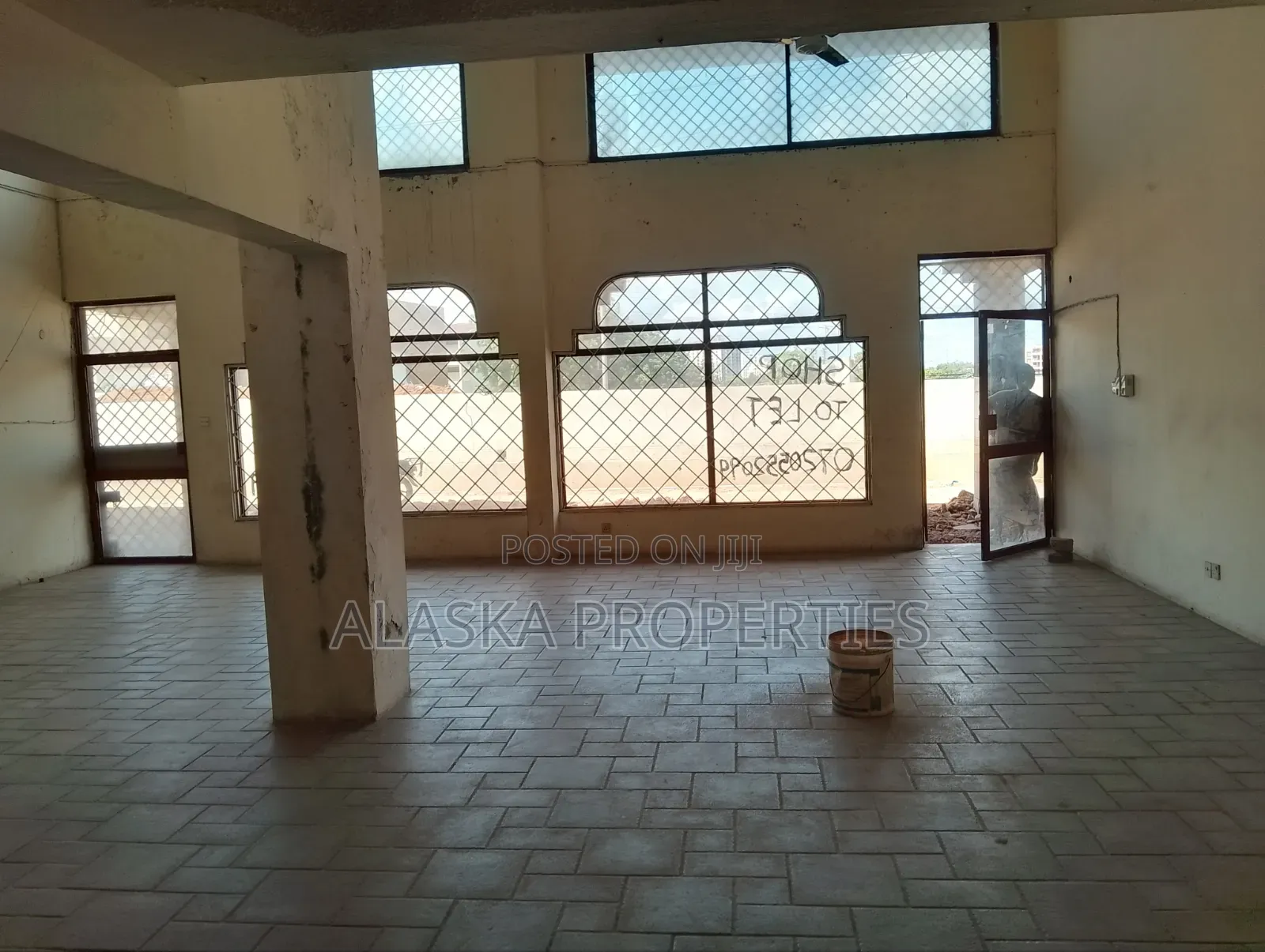 Godown to Let in Mbombolulu in Ziwa la Ngombe