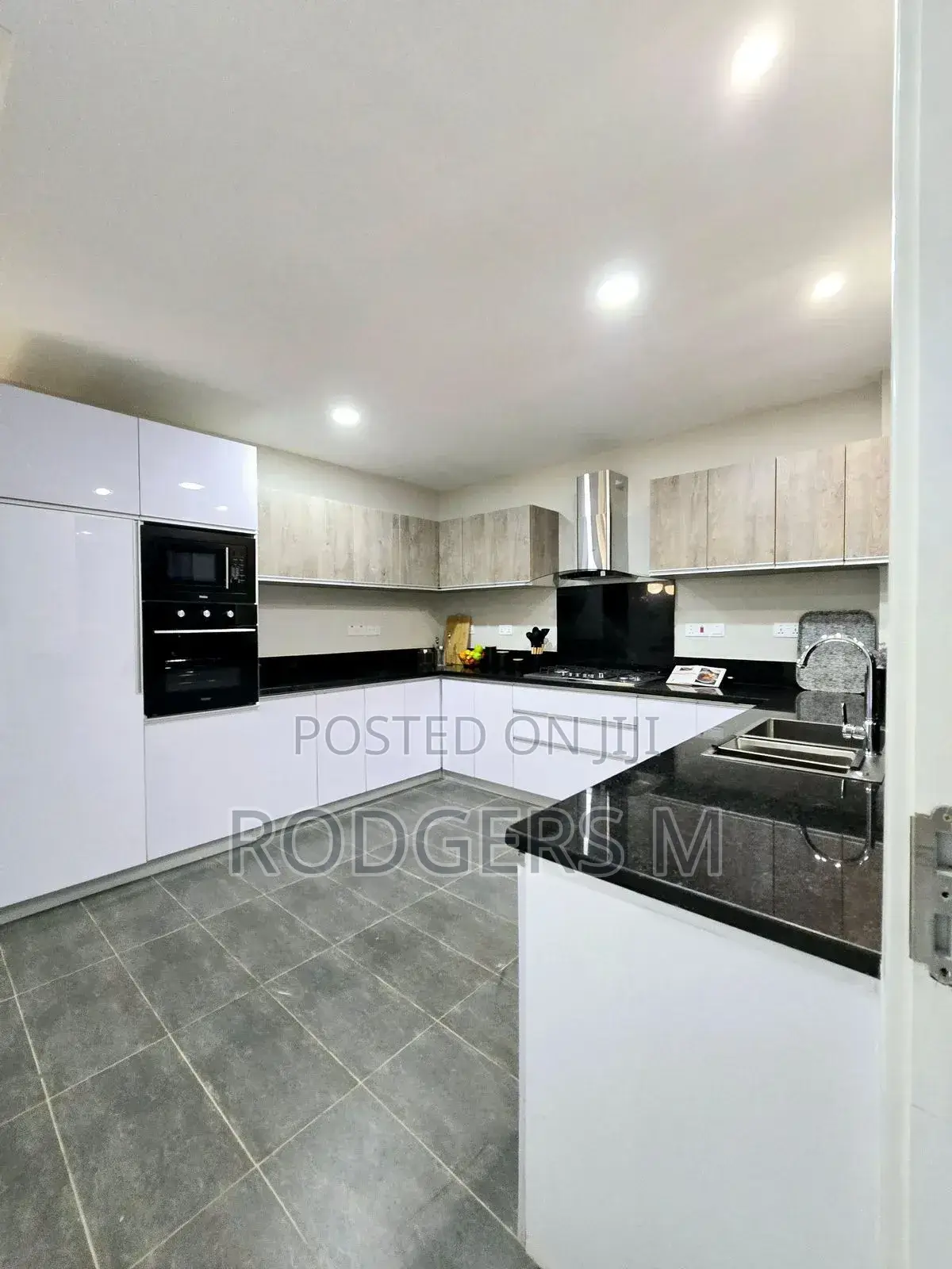 4bdrm Apartment in Kileleshwa for sale in Kileleshwa