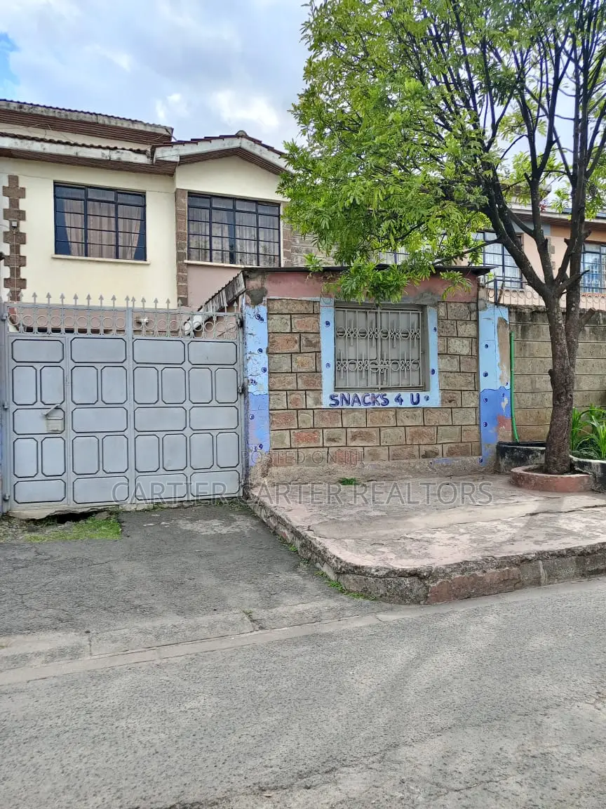 3bdrm Mansion in Greenfields for sale in Greenfields