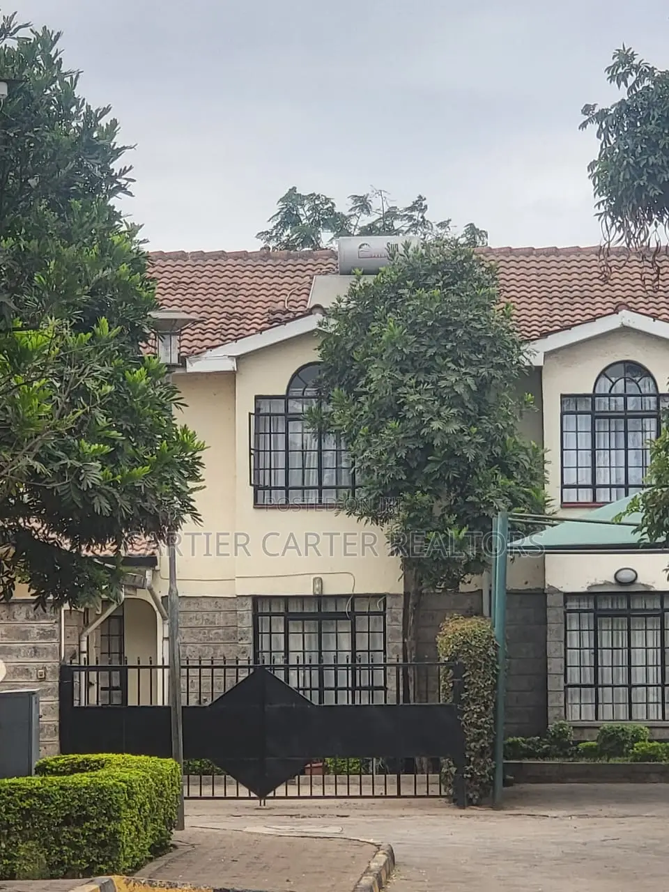 3bdrm House in Gateway Mall Area for sale in Gateway Mall Area