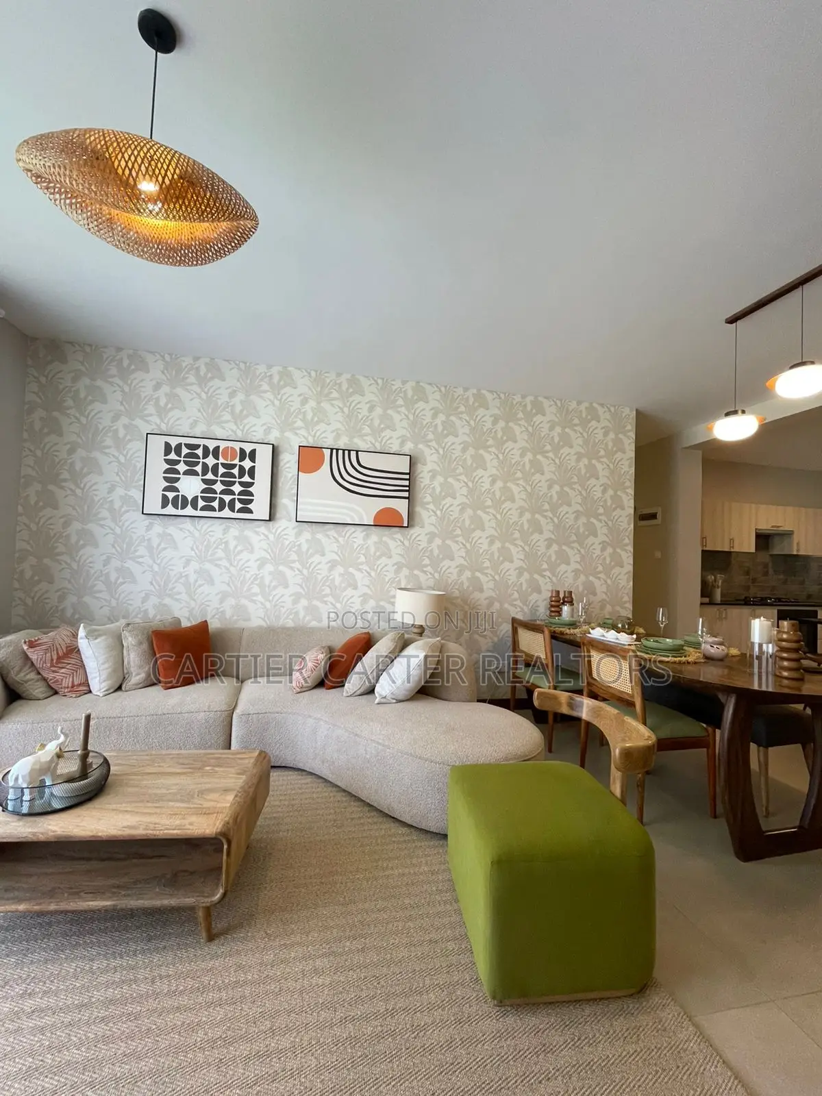 2bdrm Apartment in Gateway Mall Area for sale in Gateway Mall Area