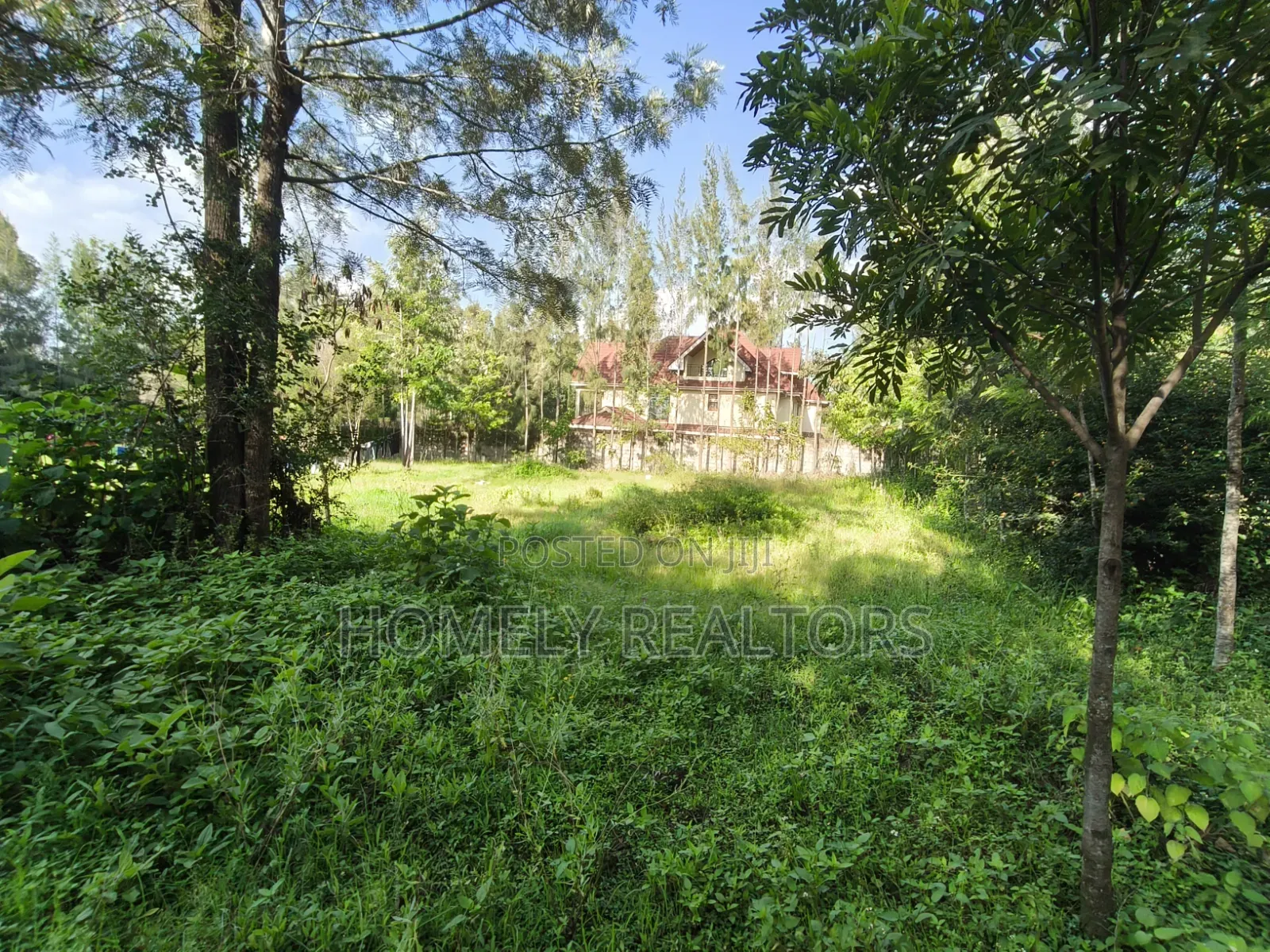 Residential Quarter Acre Plot for Sale in Kerarapon Drive in Kerarapon