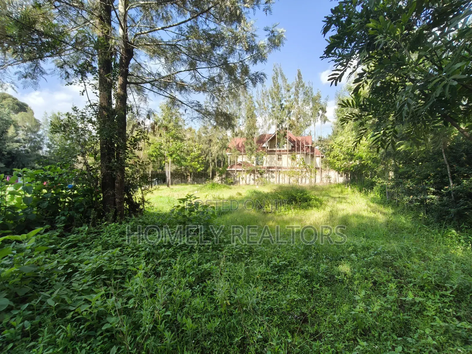 Residential Quarter Acre Plot for Sale in Kerarapon Drive in Kerarapon