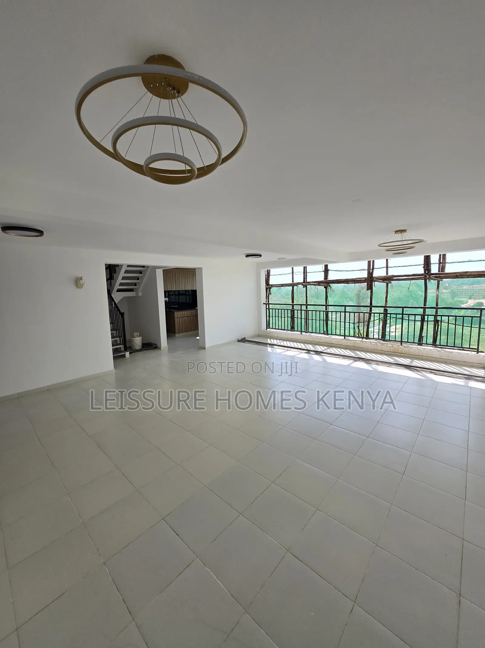4bdrm Duplex in Thome for sale in Thome