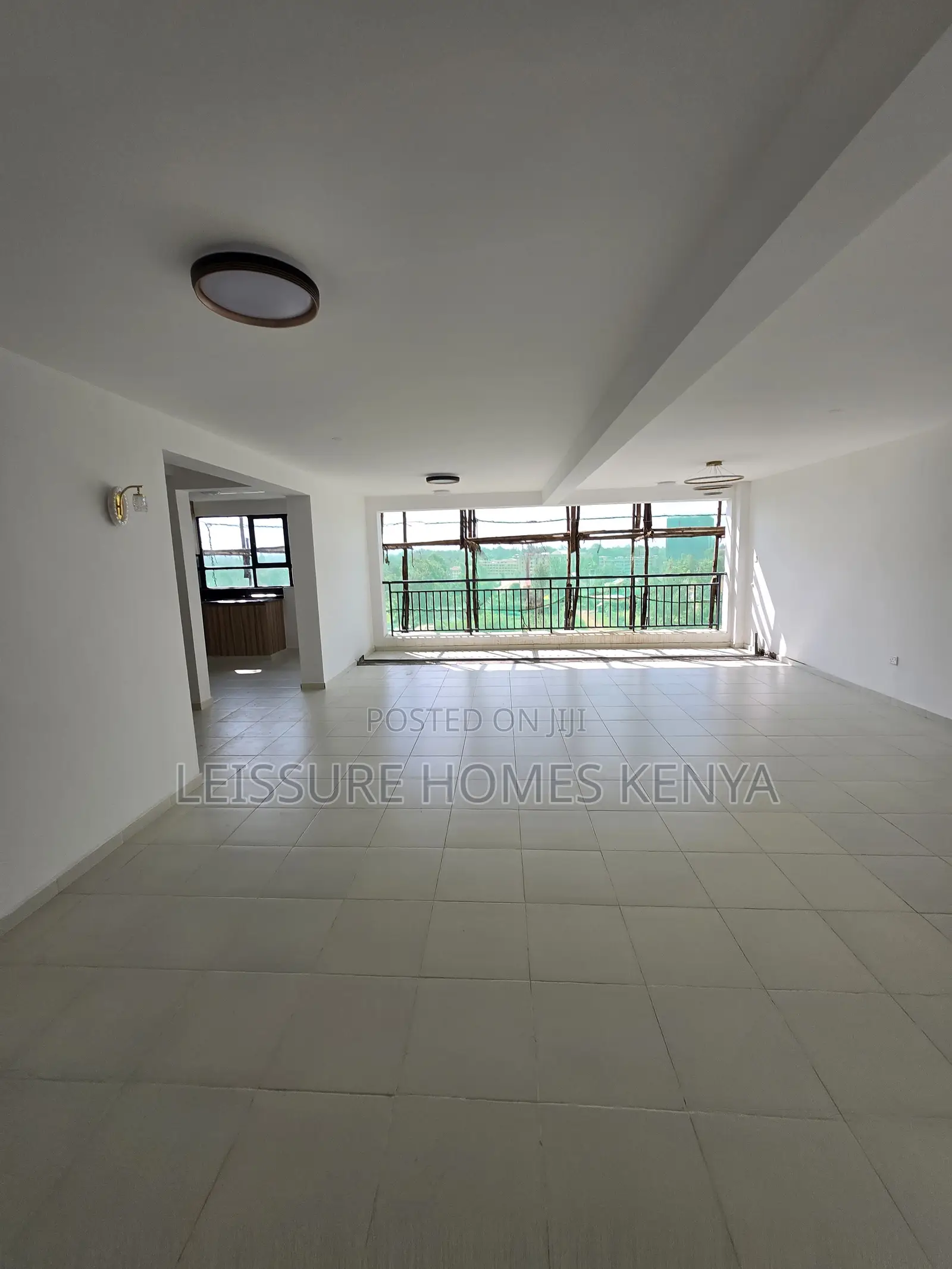 4bdrm Duplex in Thome for sale in Thome
