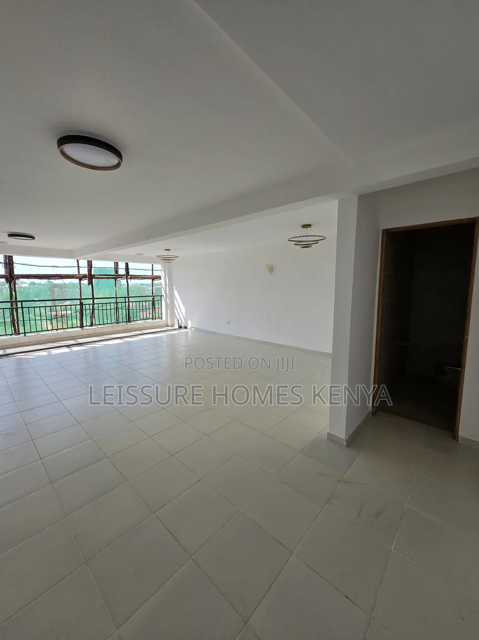 4bdrm Duplex in Thome for sale in Thome