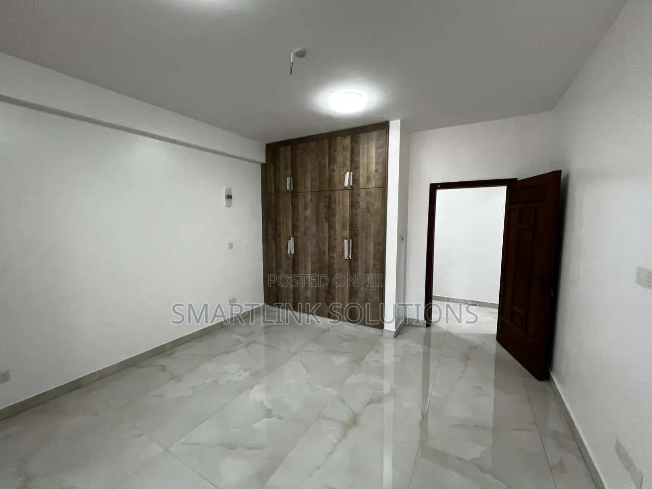 3bdrm Block of Flats in Elerfurg, Kizingo for sale in Kizingo