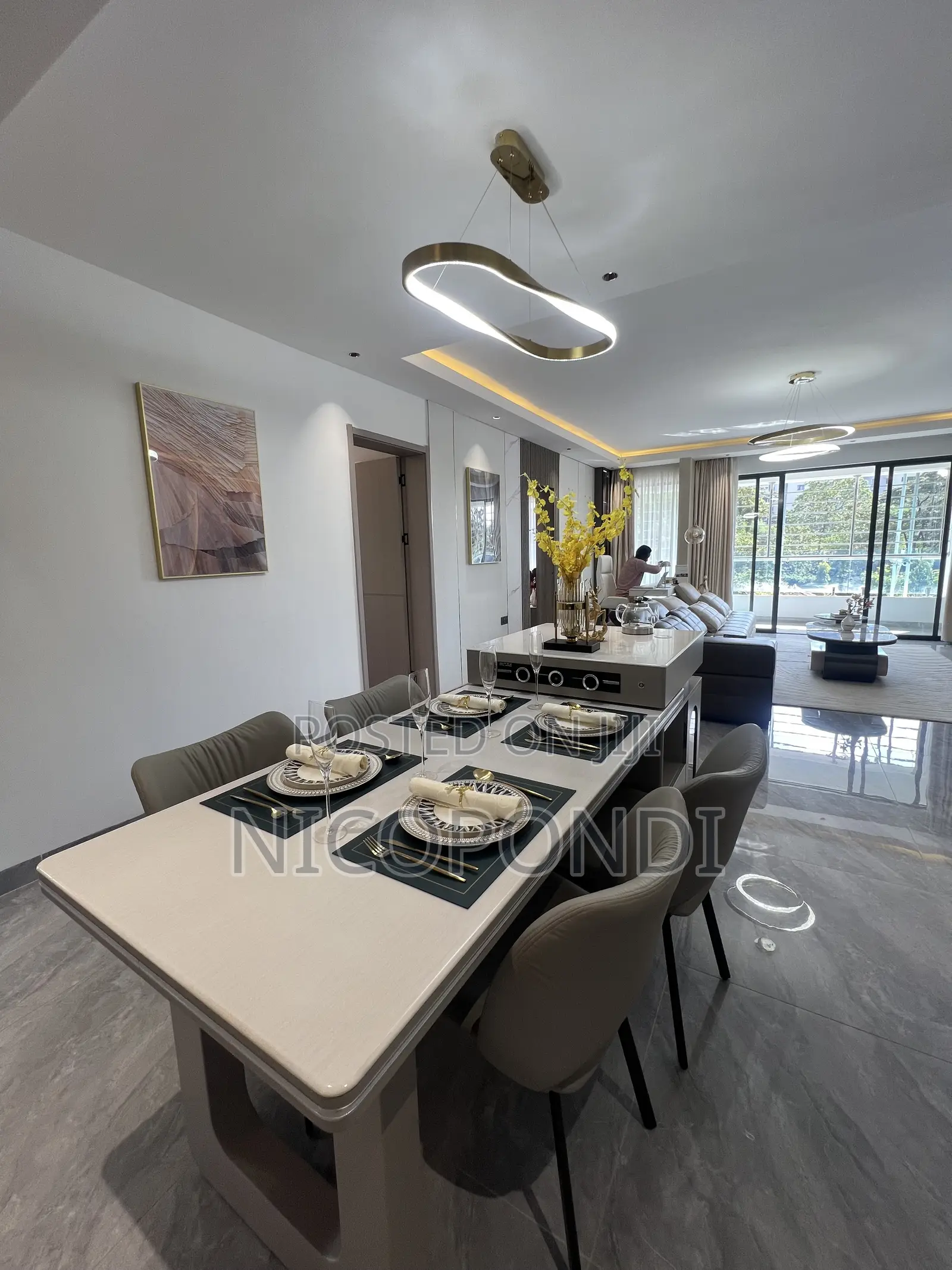 3bdrm Apartment in Kileleshwa for sale in Kileleshwa