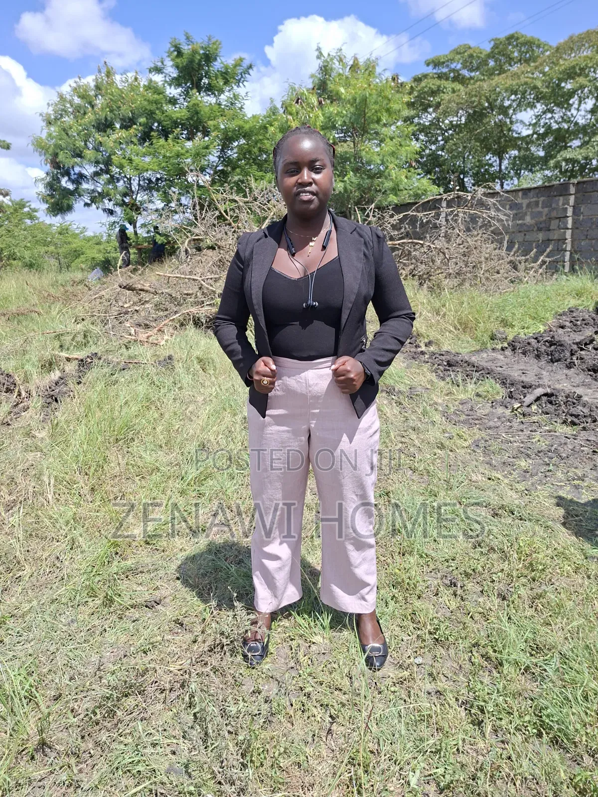 1km From Jujafarm Shopping Centre Jr in Kalimoni