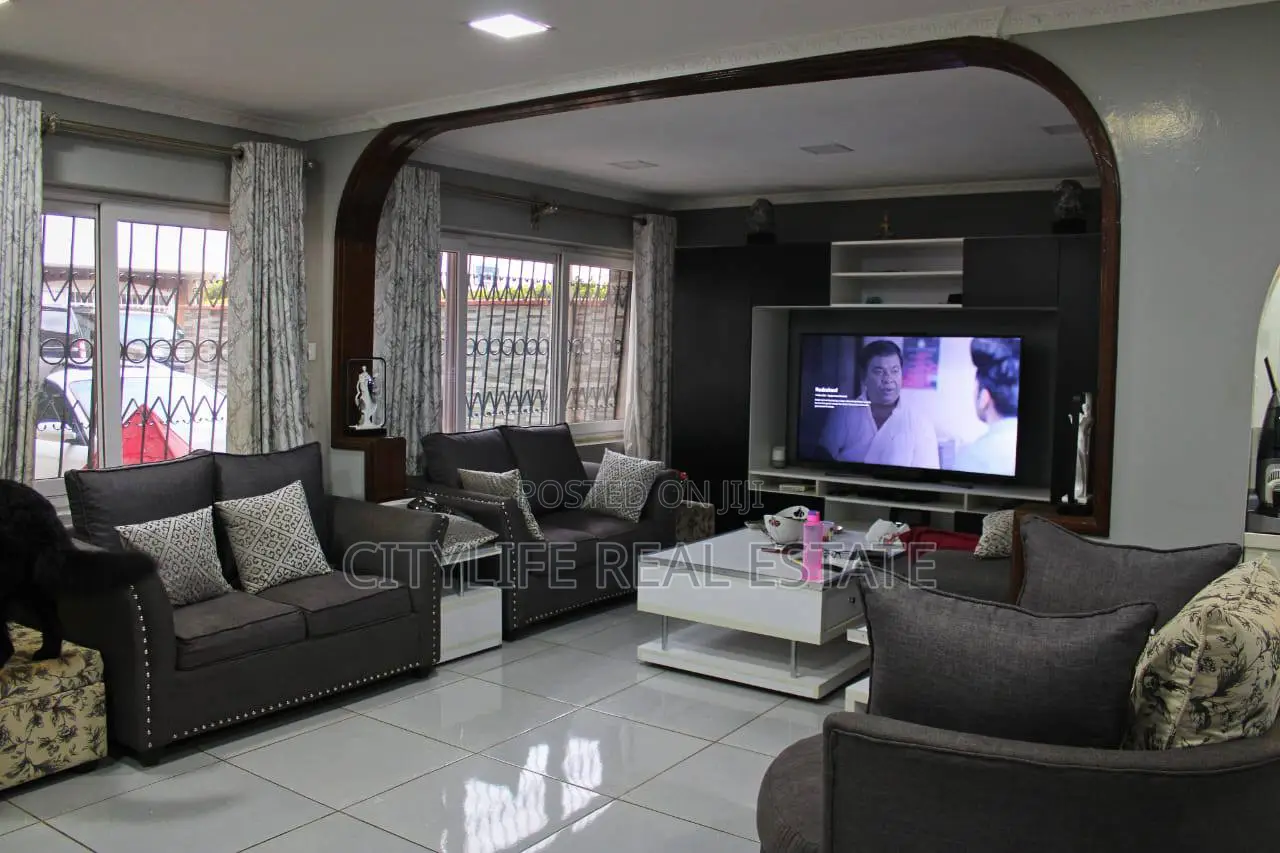 6bdrm Maisonette in School Lane, Raphta Road Area for sale in Raphta Road Area