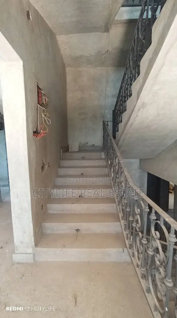 6bdrm Villa in Cianda, Ndumberi for sale in Ndumberi