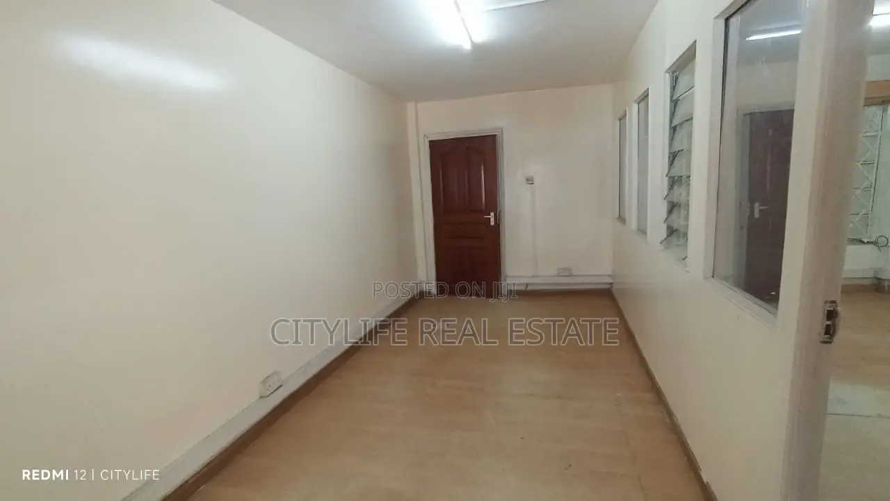 Ngara Road, Commercial Office on Mezzanine Floor 1200sqft in Ngara