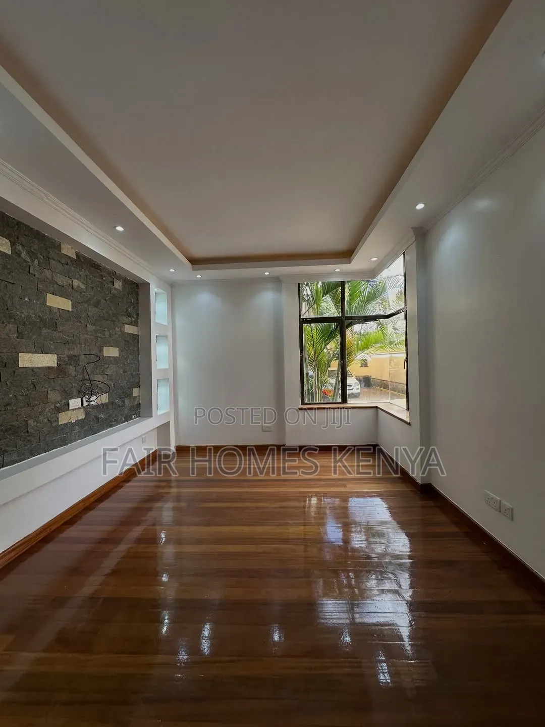 4bdrm Townhouse / Terrace in Valley Arcade for rent in Valley Arcade