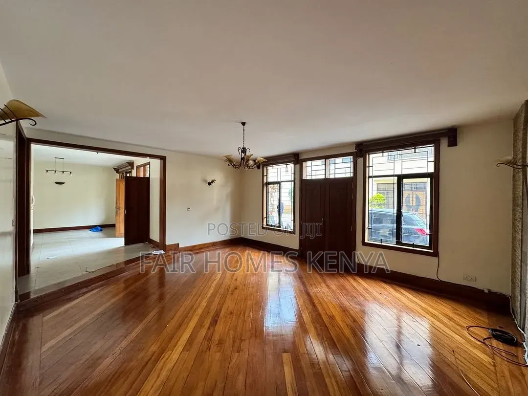 5bdrm Townhouse / Terrace in Gitanga Road, Valley Arcade for rent in Valley Arcade