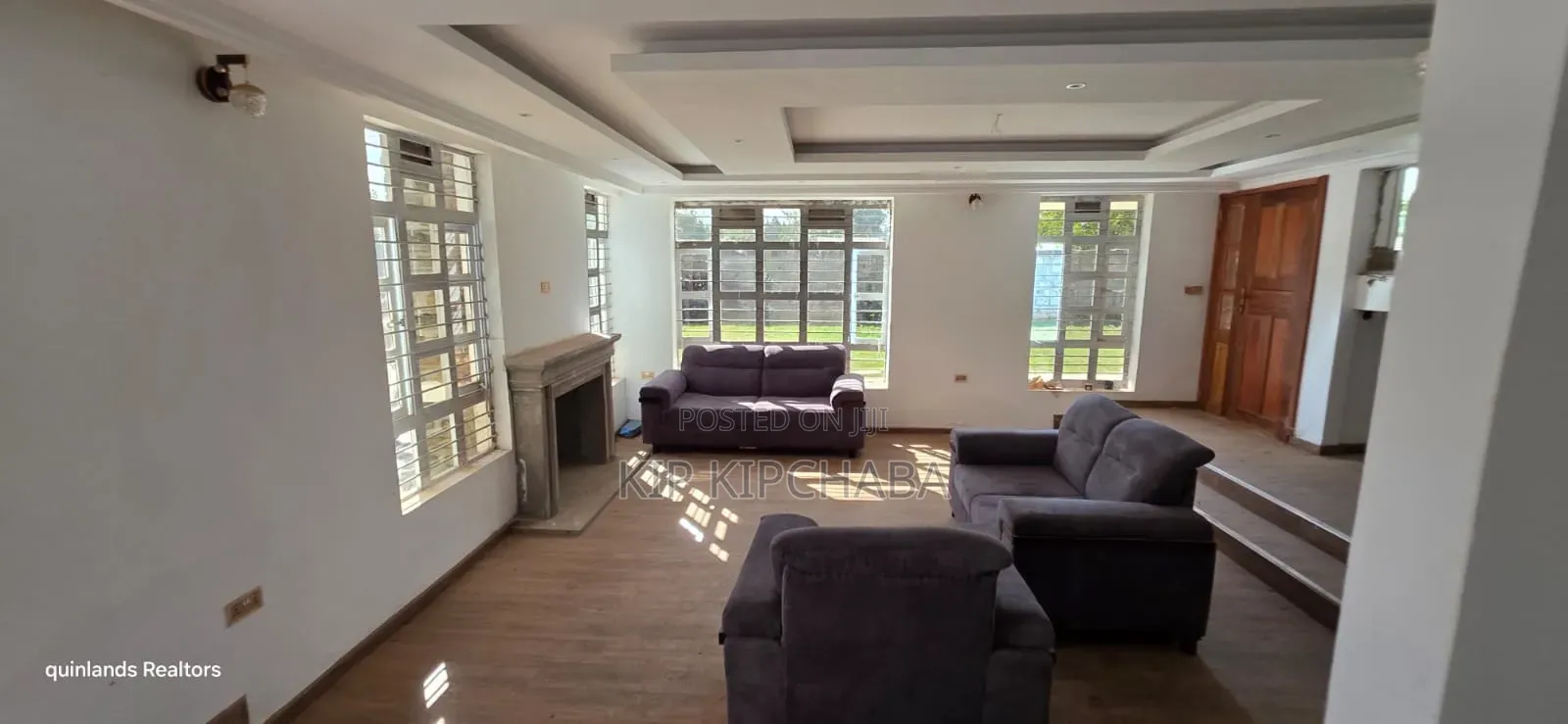 6bdrm Mansion in Royalton, Racecourse for sale in Racecourse