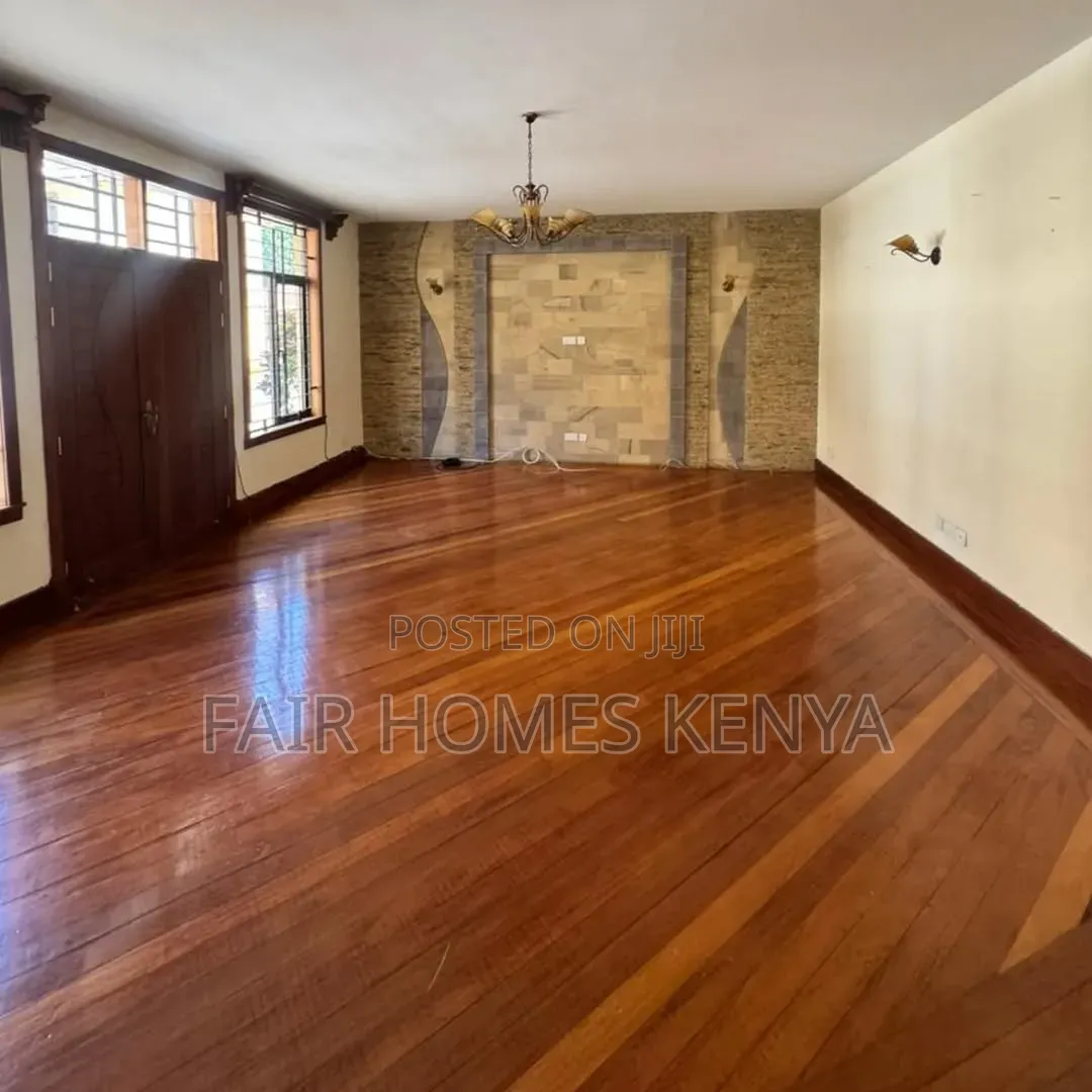 5bdrm Townhouse / Terrace in Gitanga Road, Valley Arcade for rent in Valley Arcade