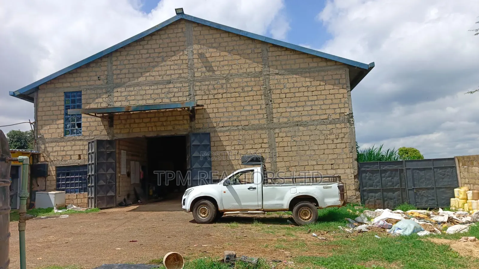 Godown for Sale in Sigona Kikuyu in Zambezi/Sigona