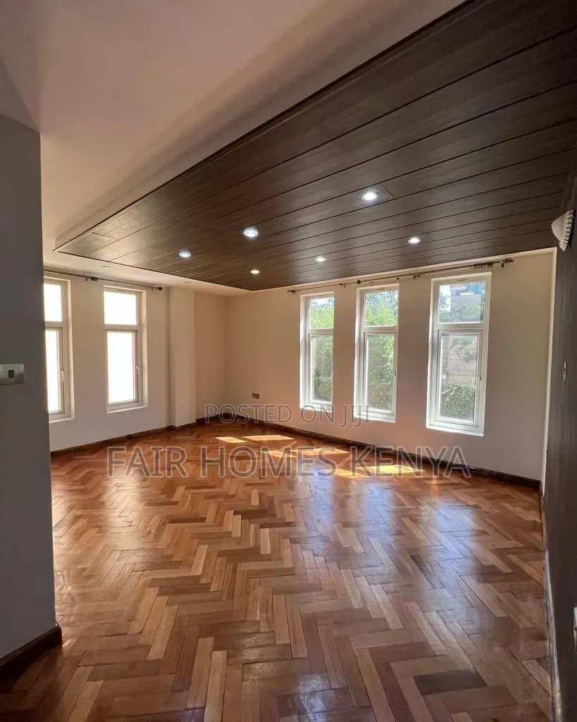 5bdrm Townhouse / Terrace in Lavington Green, Muthangari for rent in Muthangari