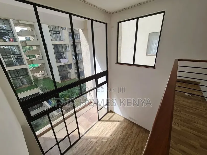 4bdrm Duplex in Riverside Drive for rent in Riverside Drive