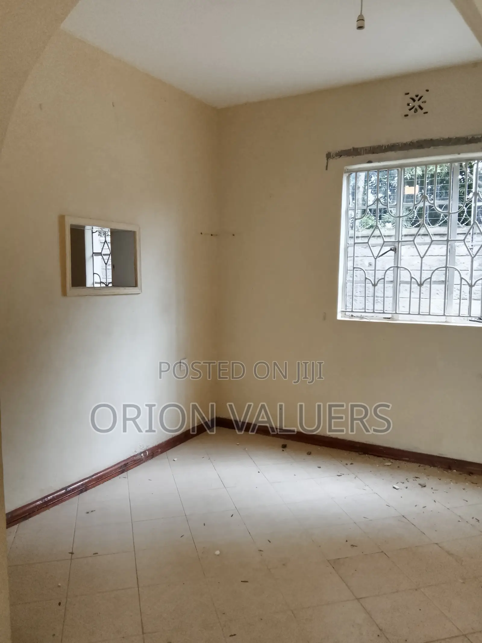 4bdrm Maisonette in Banana for rent in Banana