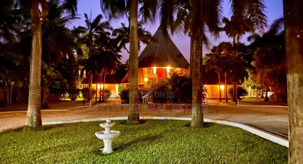Diani Beach Road – Neptune Area, Hotel Villas on 6 Acres on Sale in Diani