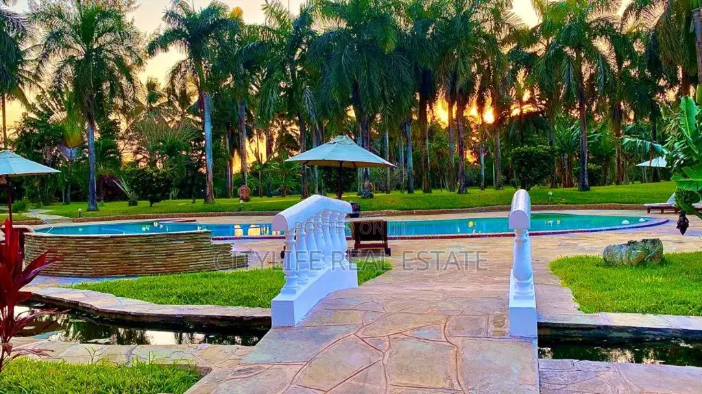 Diani Beach Road – Neptune Area, Hotel Villas on 6 Acres on Sale in Diani