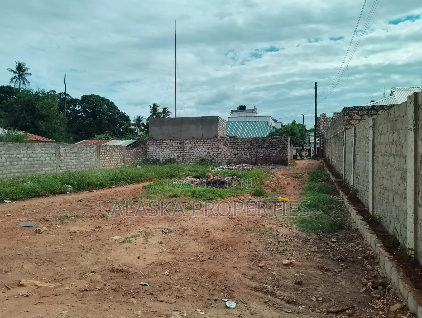 40by80 Plot for Sale at Beach Road Gichaga Estate in Ziwa la Ngombe