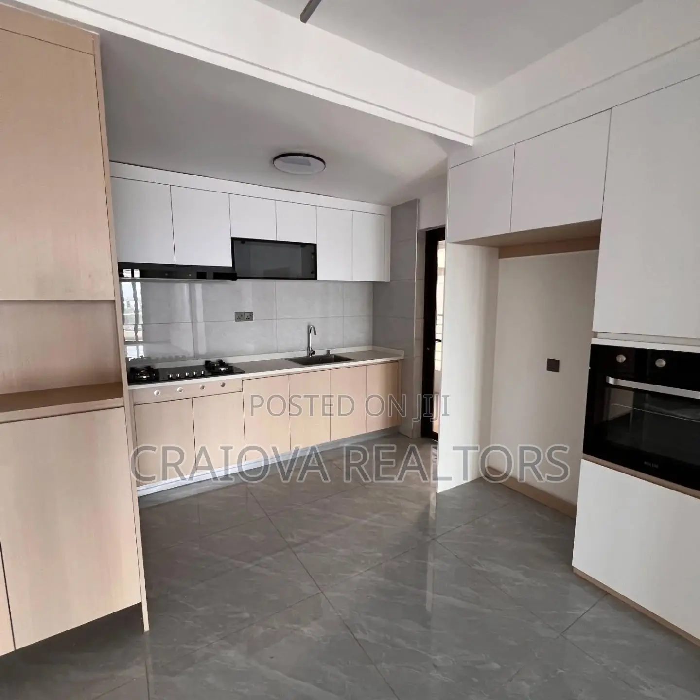 3bdrm Apartment in Riverside Drive for sale in Riverside Drive