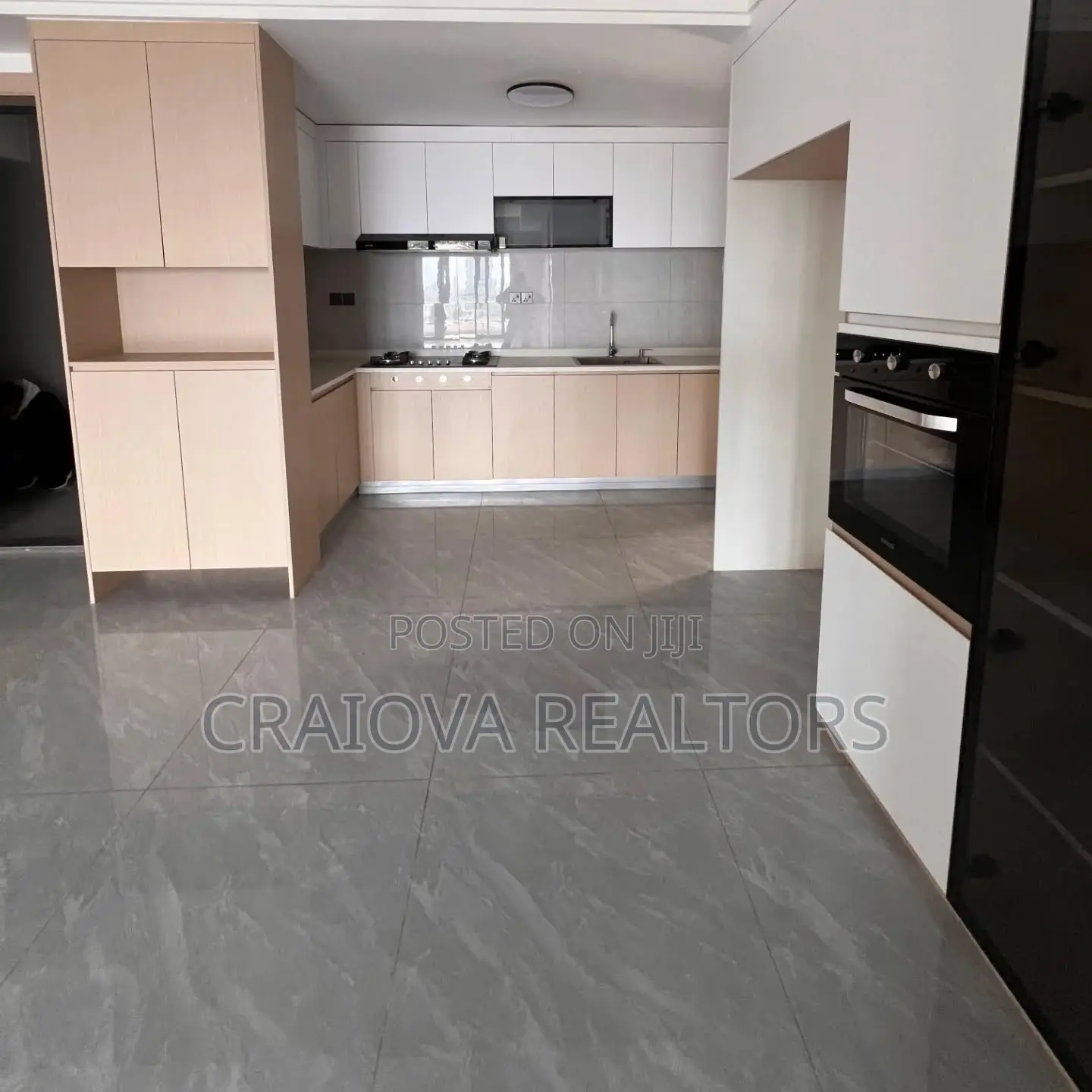 3bdrm Apartment in Riverside Drive for sale in Riverside Drive