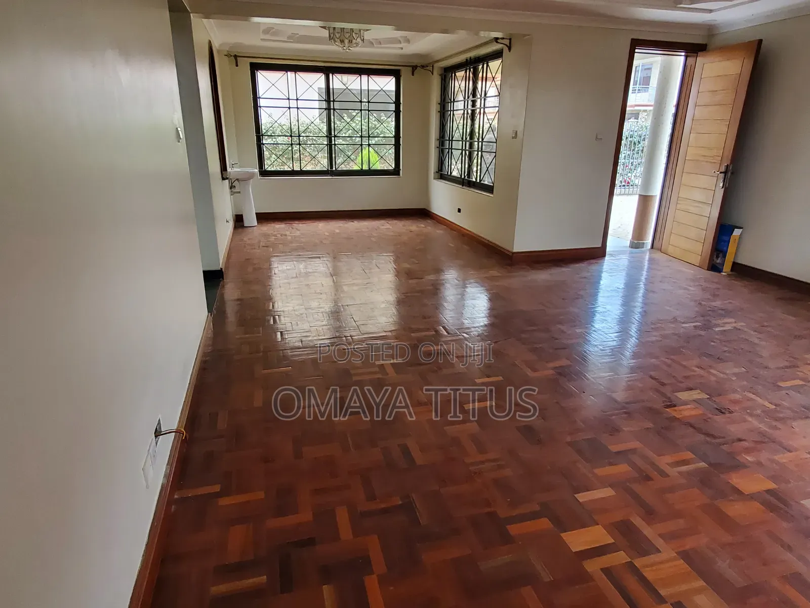 5bdrm Villa in Gateway Mall Area for rent in Gateway Mall Area