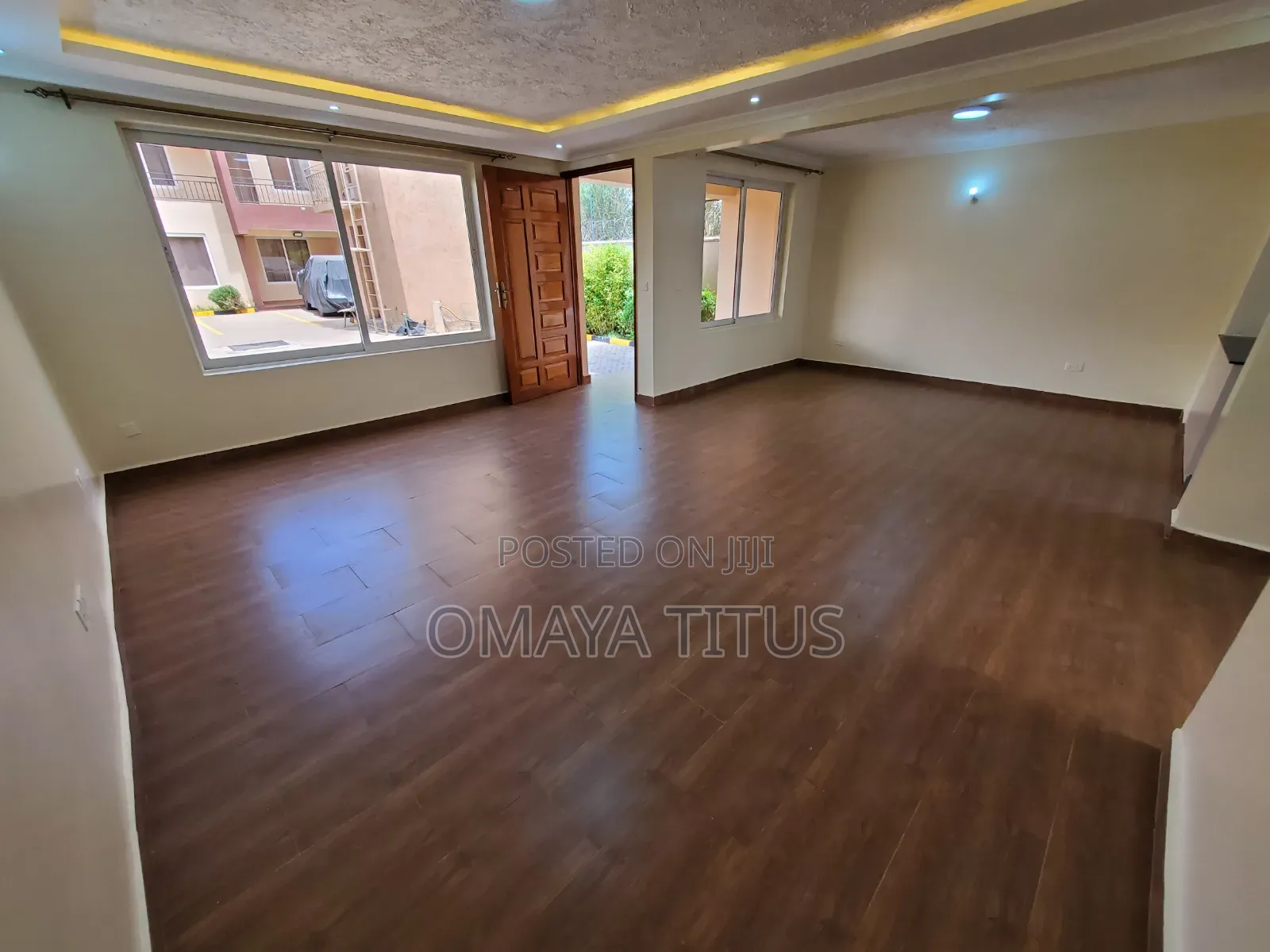 4bdrm Villa in Gateway Mall Area for sale in Gateway Mall Area