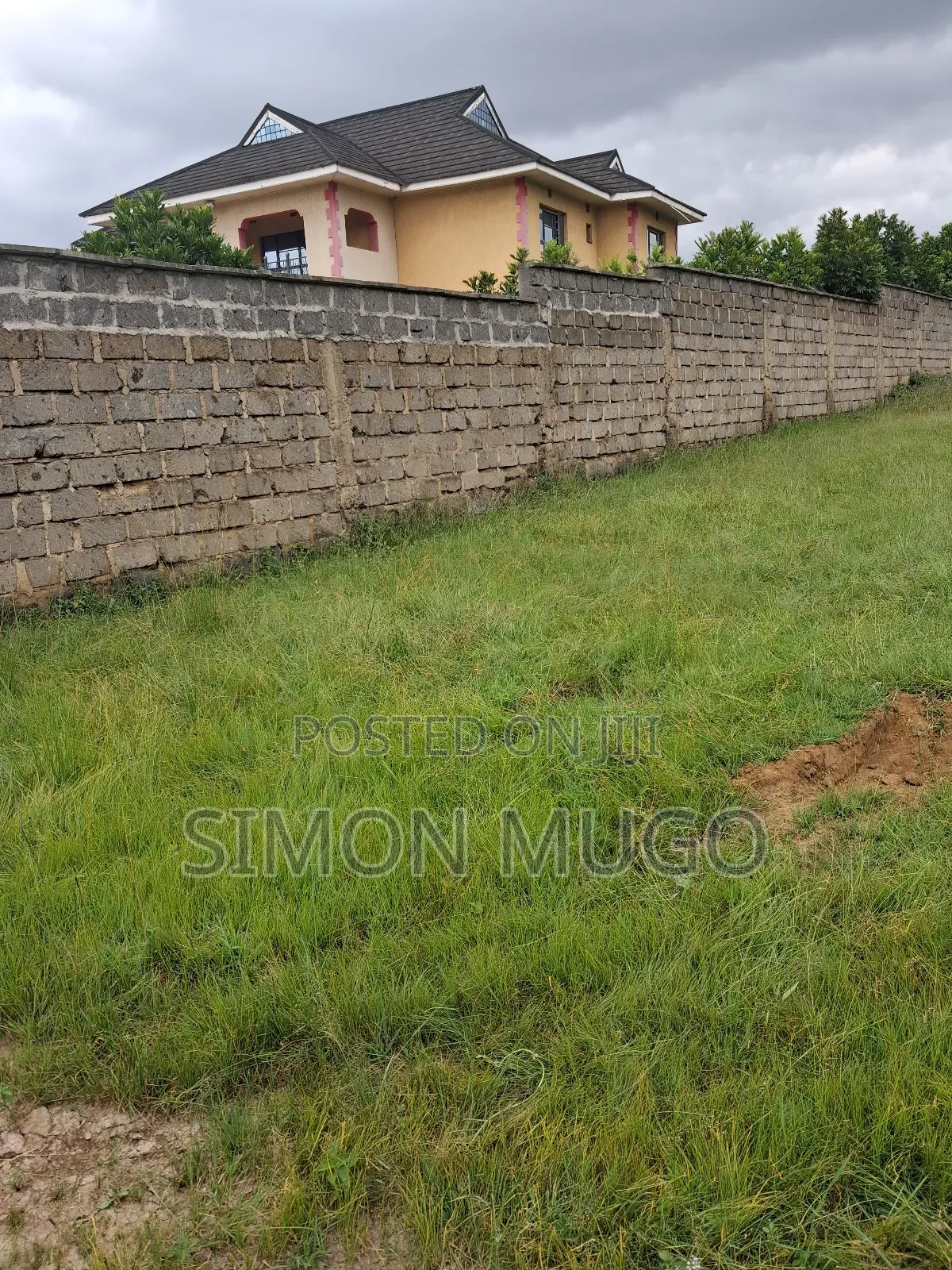 Membly Pavilion Court Well Drained Murrum Soil 1/4 Acre Ready Title in Membley Estate