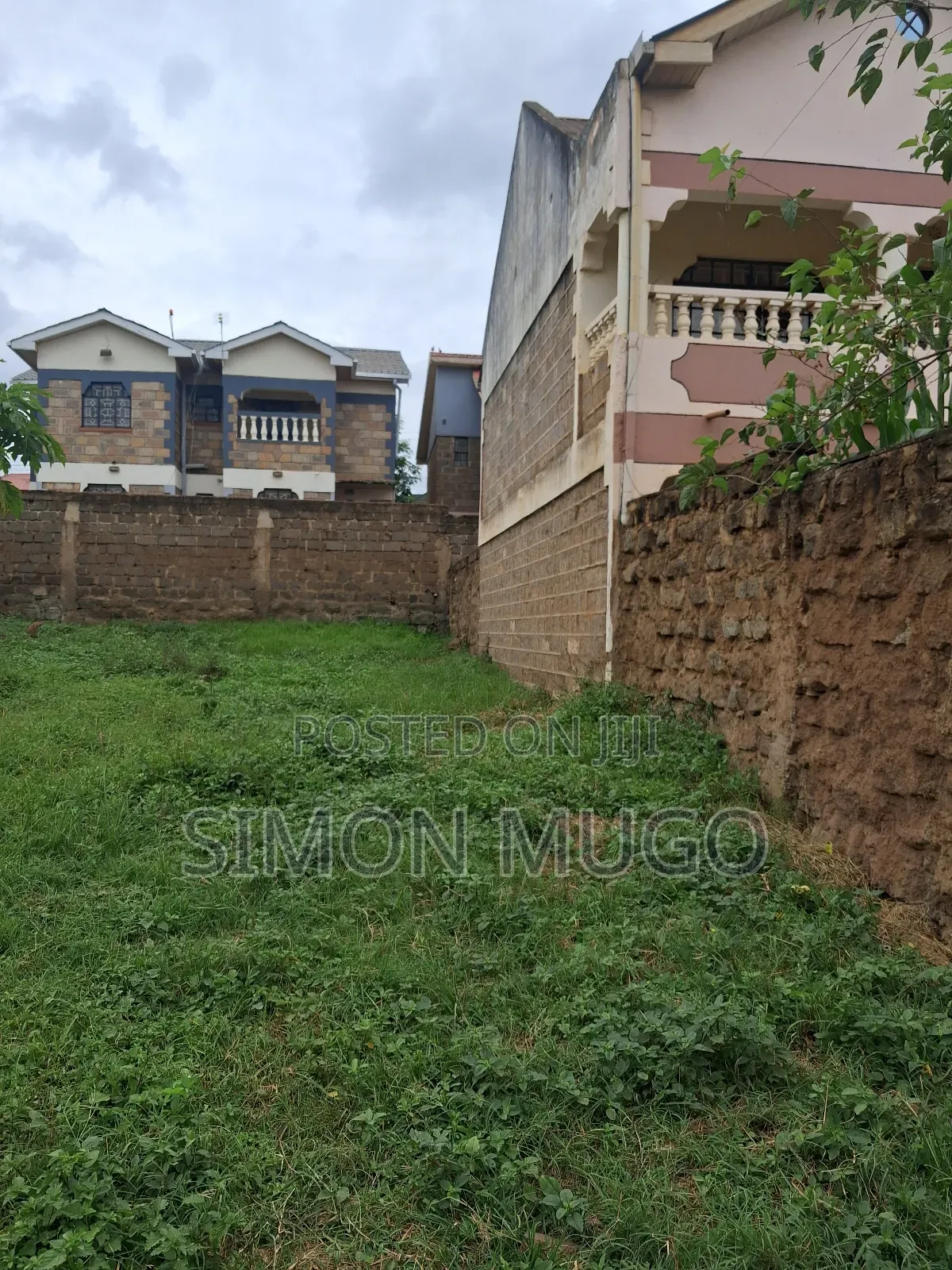 Membly Park Estate River Side Court 1/8ac With 3 Side Wall in Membley Estate