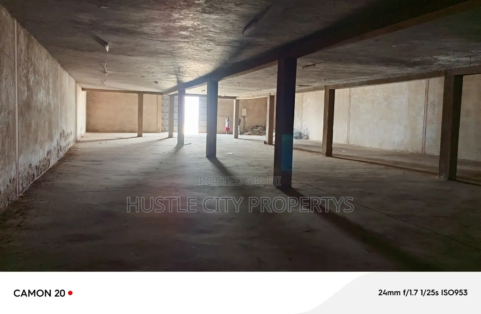 Spacious Godown to Let With Mezzanine.
Ideal for Storage and Logistics in Mombasa Road