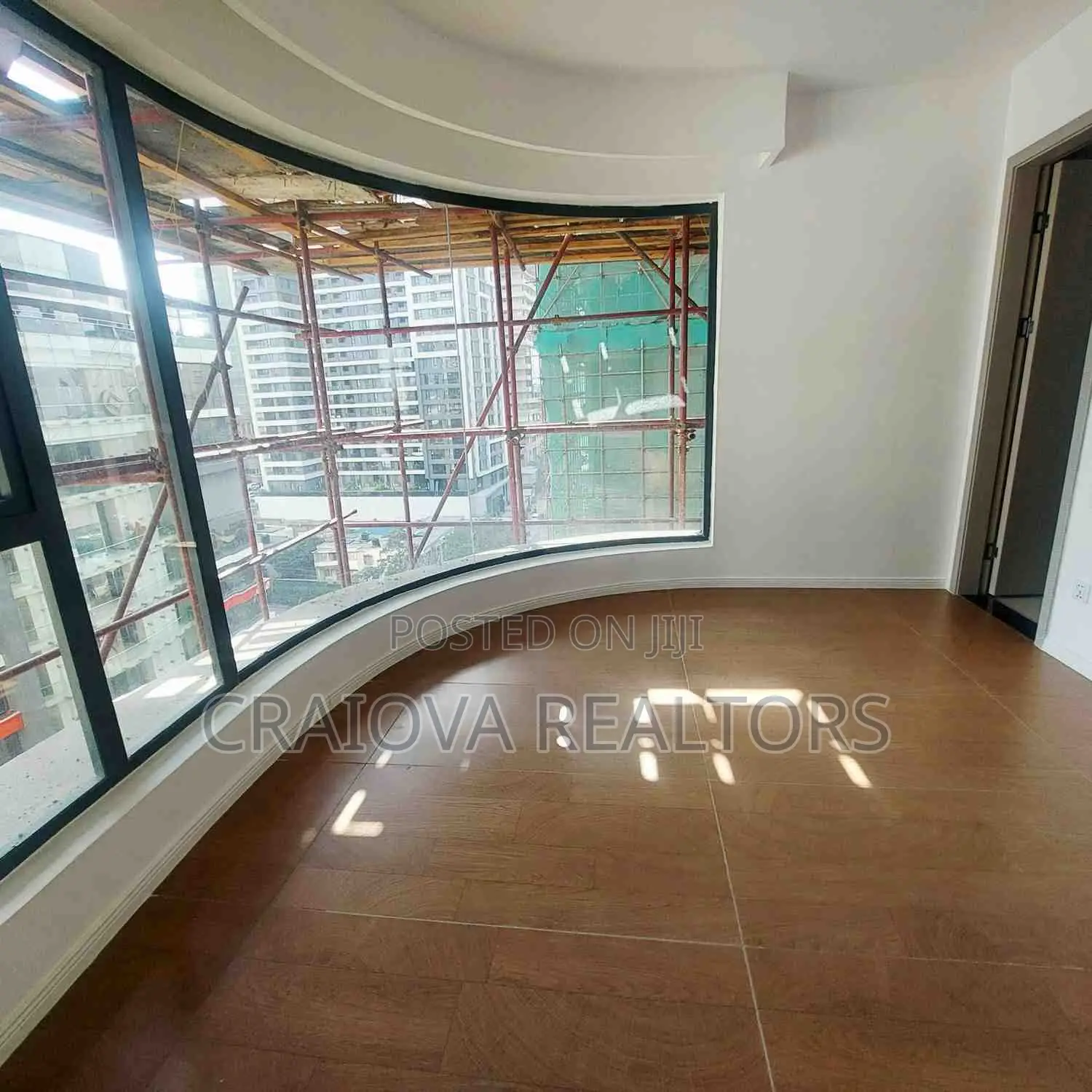 2bdrm Apartment in Grosvenor Residences, Raphta Road Area for sale in Raphta Road Area
