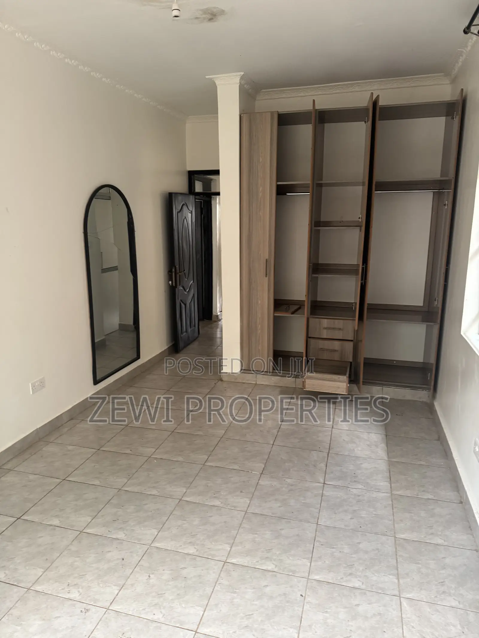 3bdrm Bungalow in Oluulua for sale in Oluulua