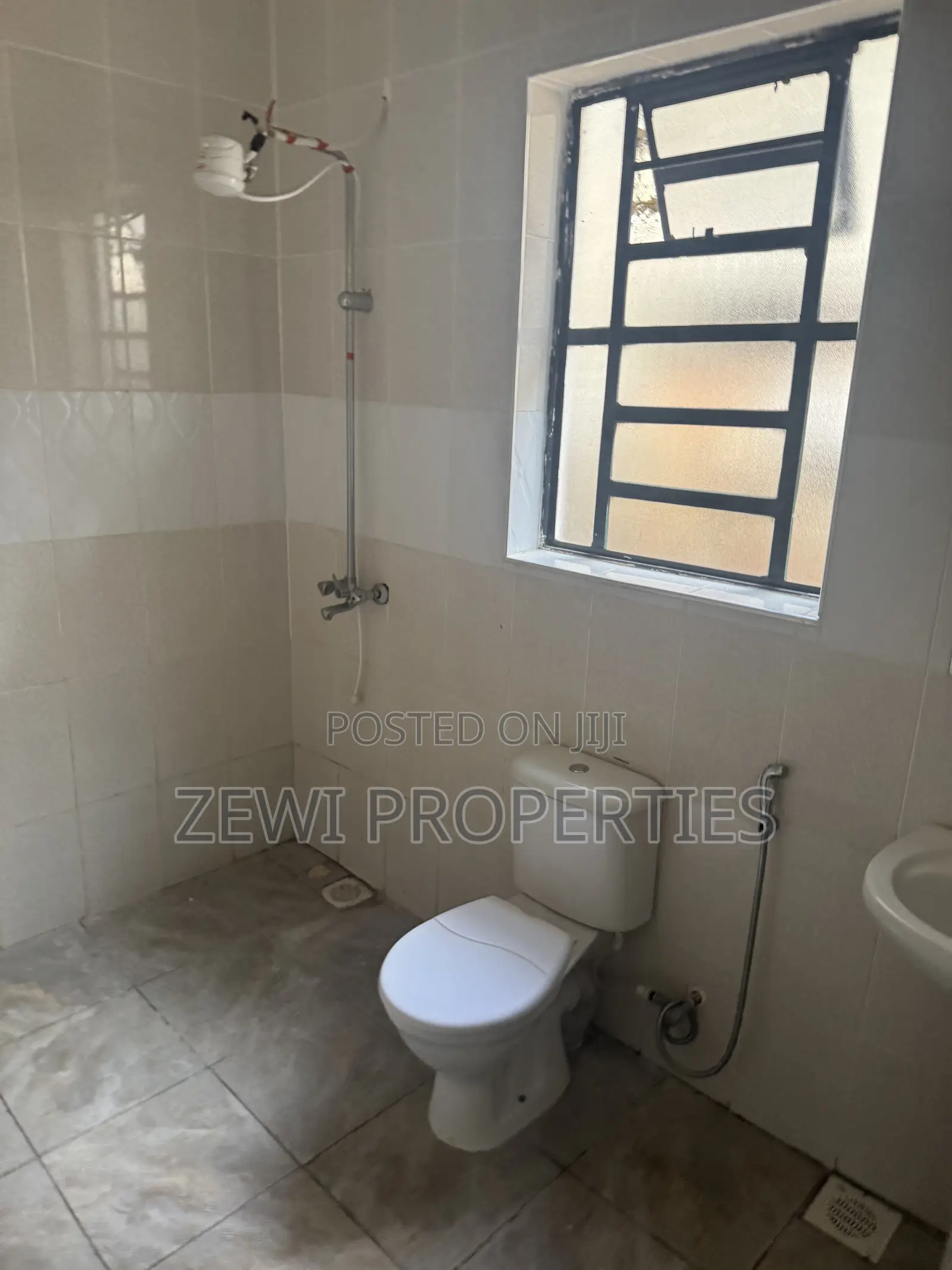 3bdrm Bungalow in Oluulua for sale in Oluulua