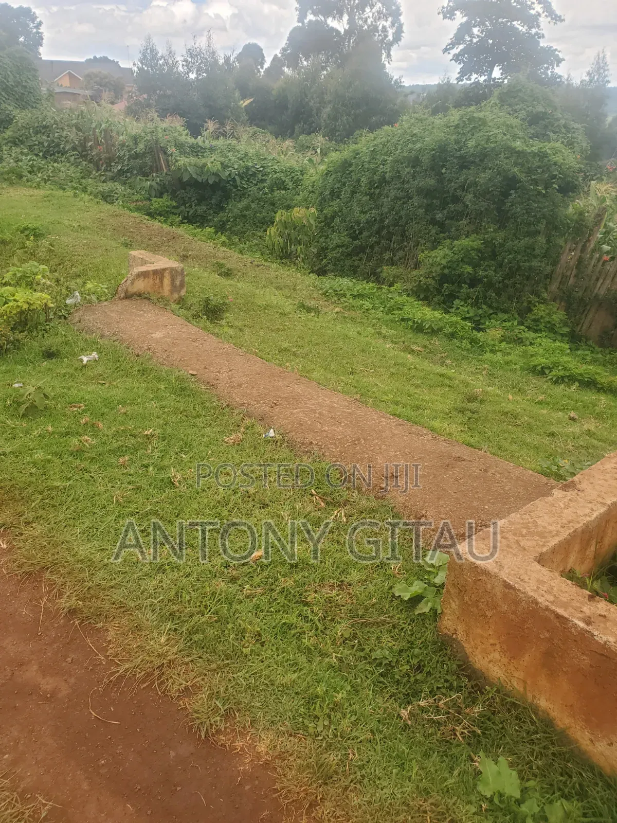 A Long Thogoto Mutarakwa Road in Karai