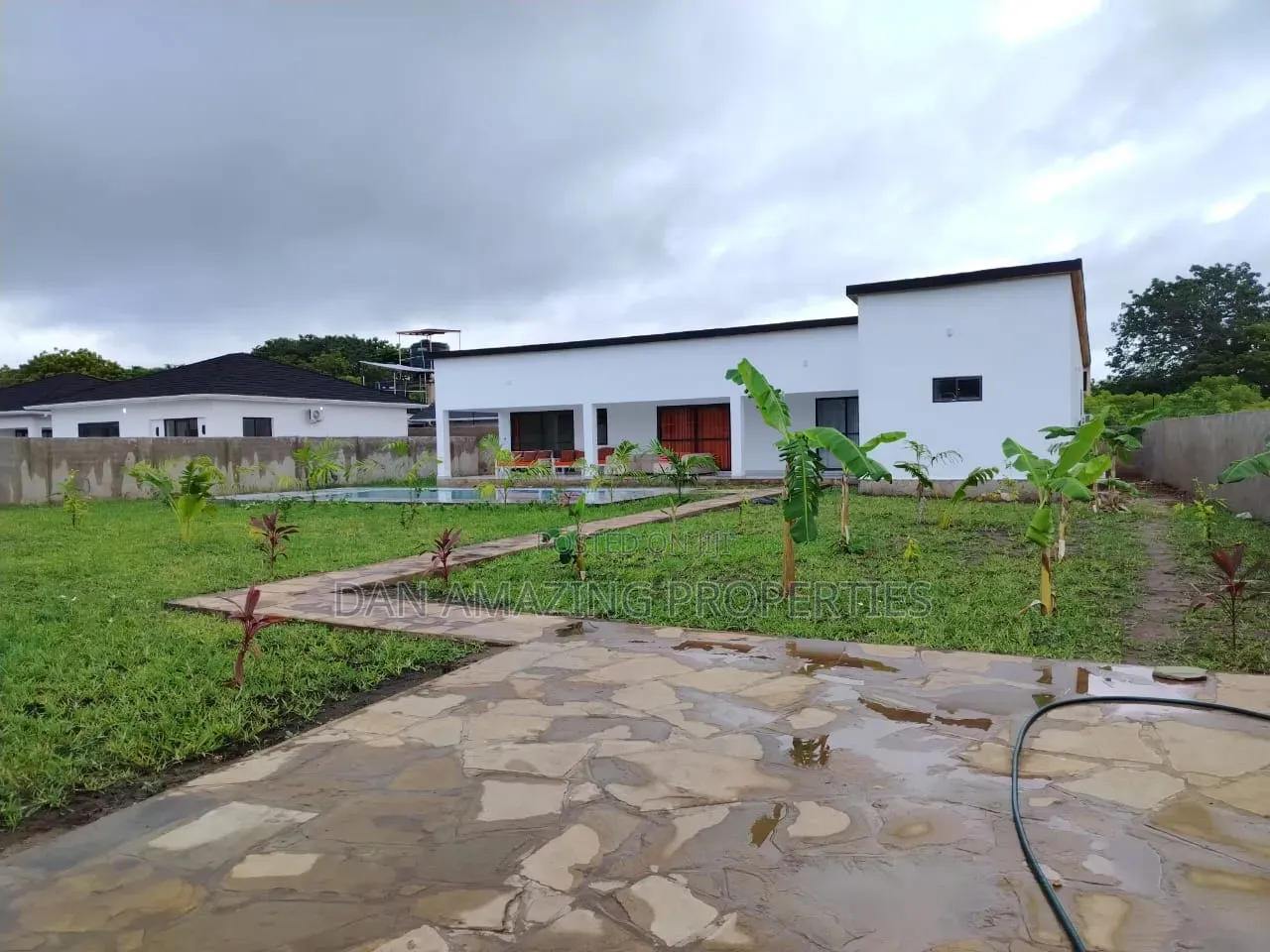 Furnished 3bdrm Villa in Lofta Rd, Diani for sale in Diani