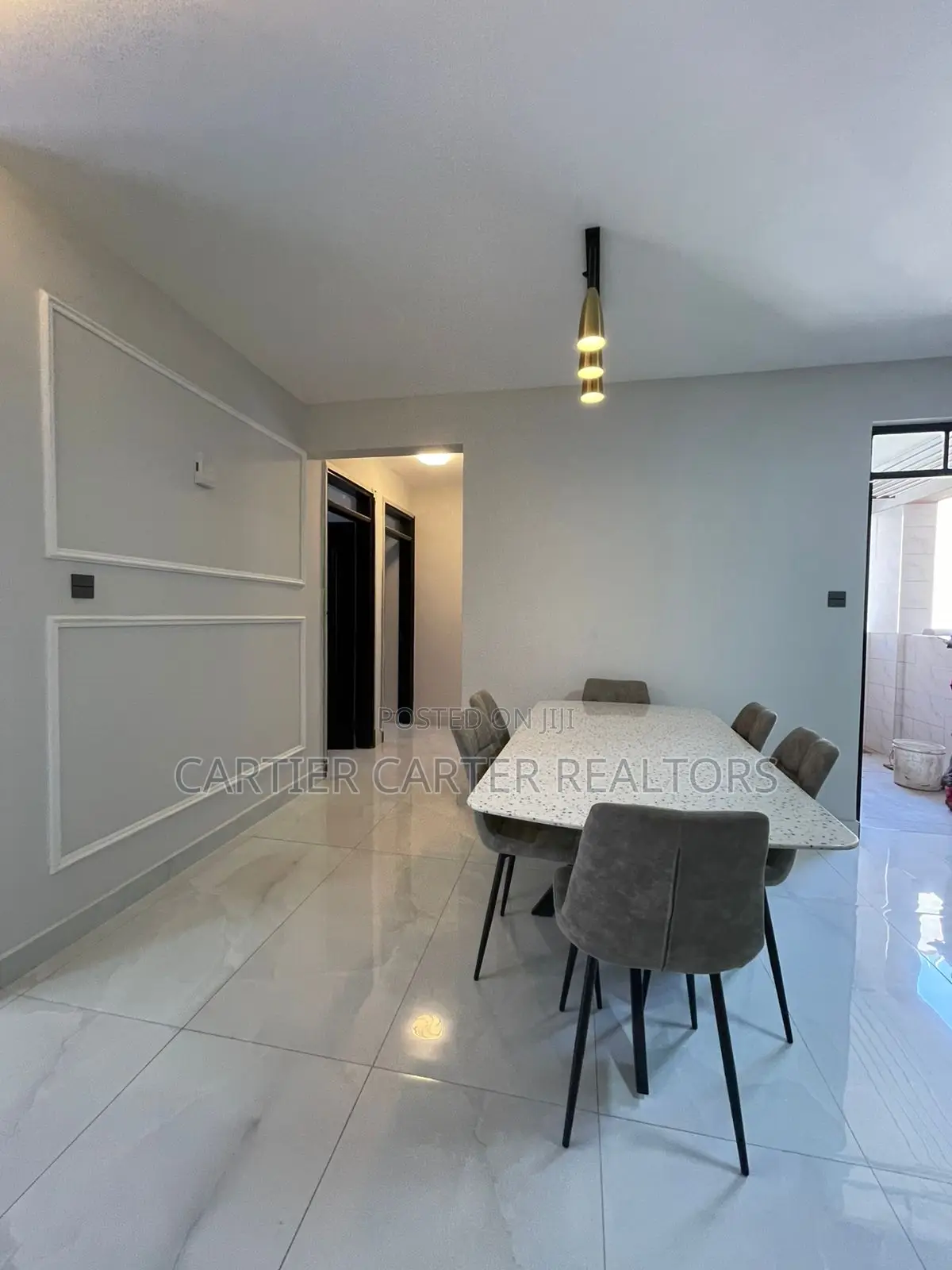 2bdrm Apartment in Gateway Mall Area for sale in Gateway Mall Area