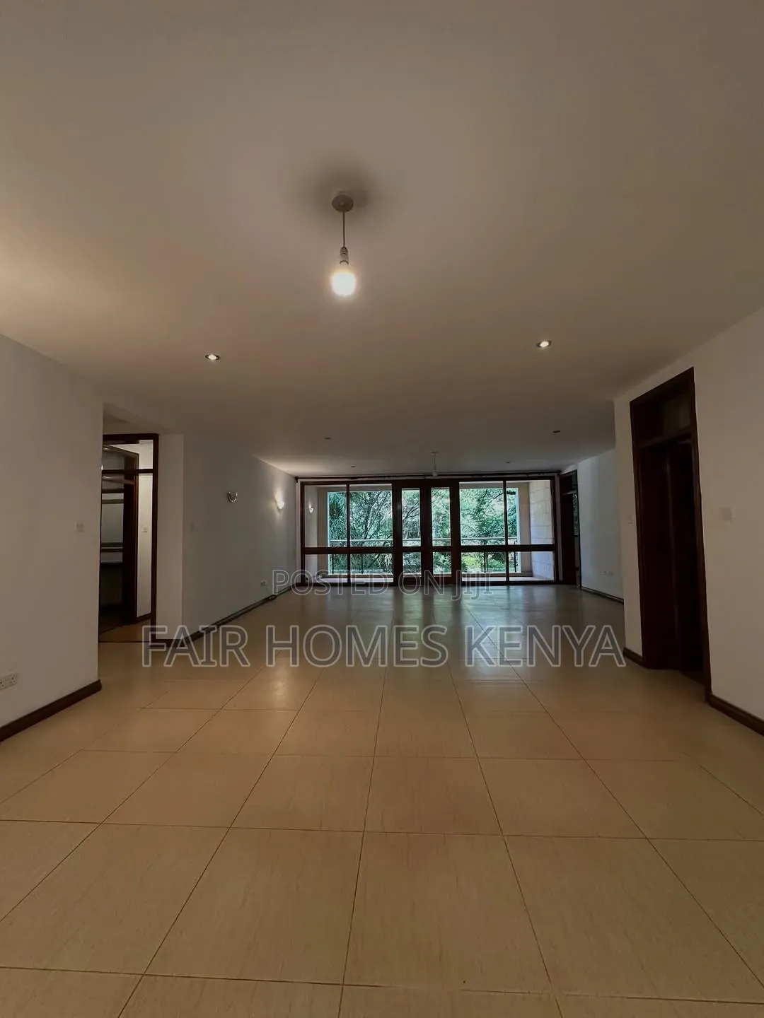 3bdrm Apartment in Riverside Drive for rent in Riverside Drive