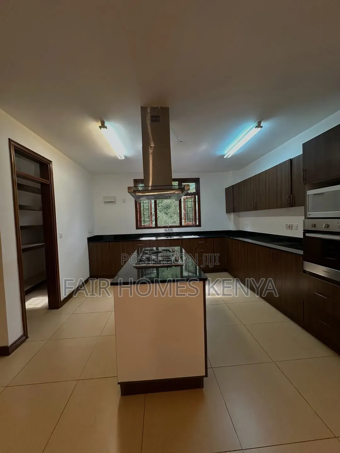 3bdrm Apartment in Riverside Drive for rent in Riverside Drive