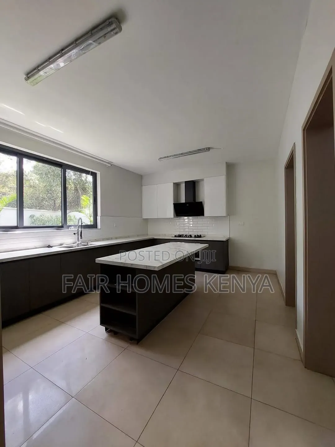 5bdrm Townhouse / Terrace in Muthangari Drive for rent in Muthangari