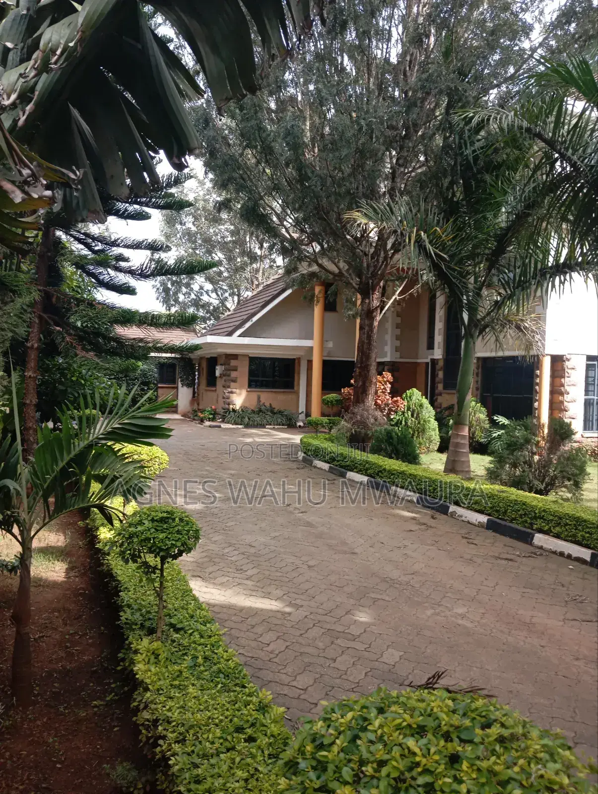 5bdrm Maisonette in Kerarapon Drive for sale in Kerarapon
