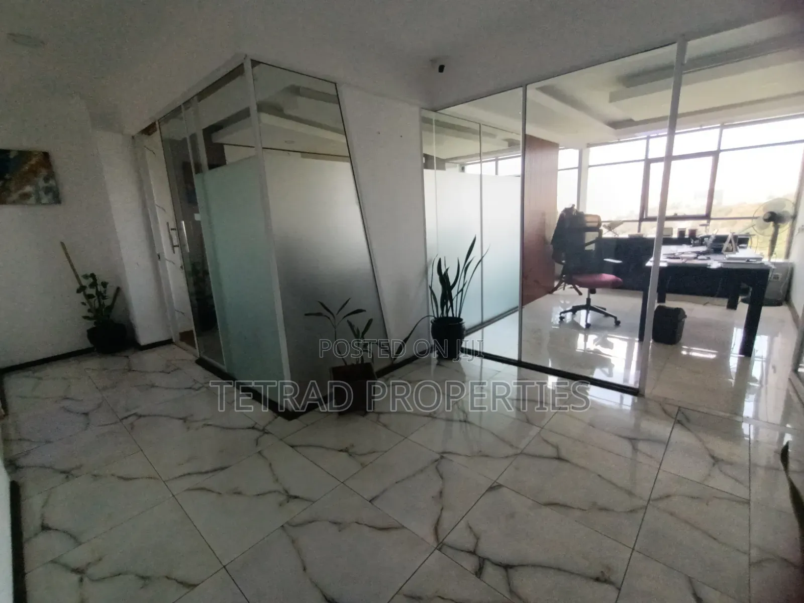 1600 SQFT Partitioned Office in 6th Parklands City Park Area. in Parklands/Highridge