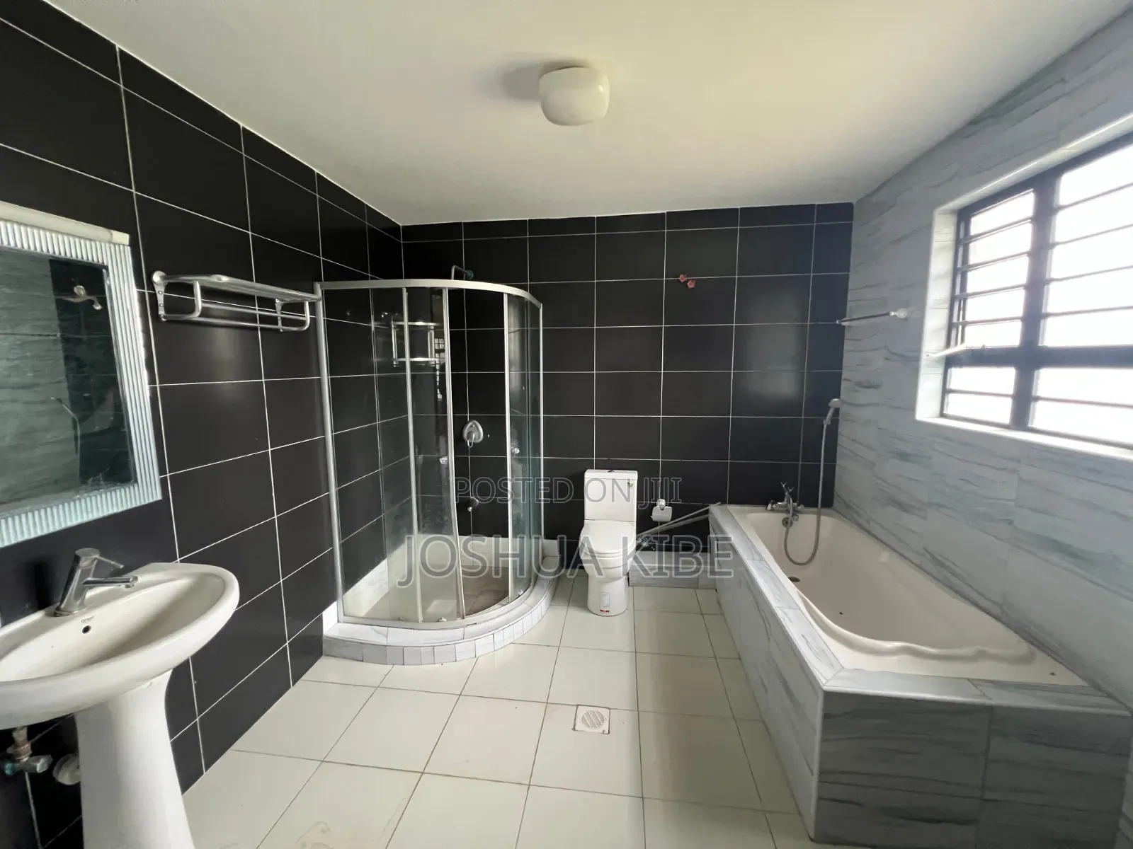 5bdrm Mansion in Membley Estate for rent in Membley Estate