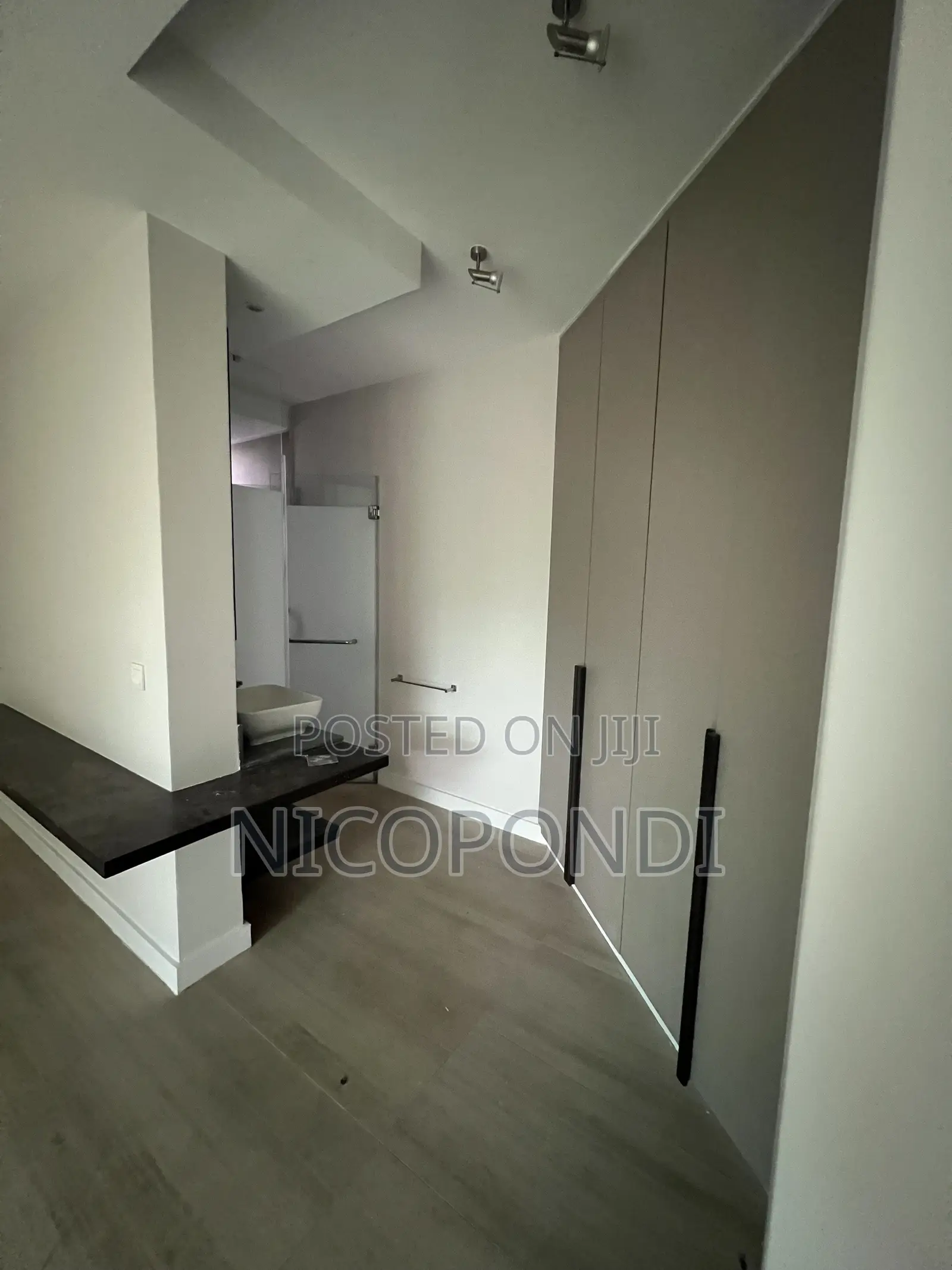 4bdrm Apartment in Lavington for sale in Lavington