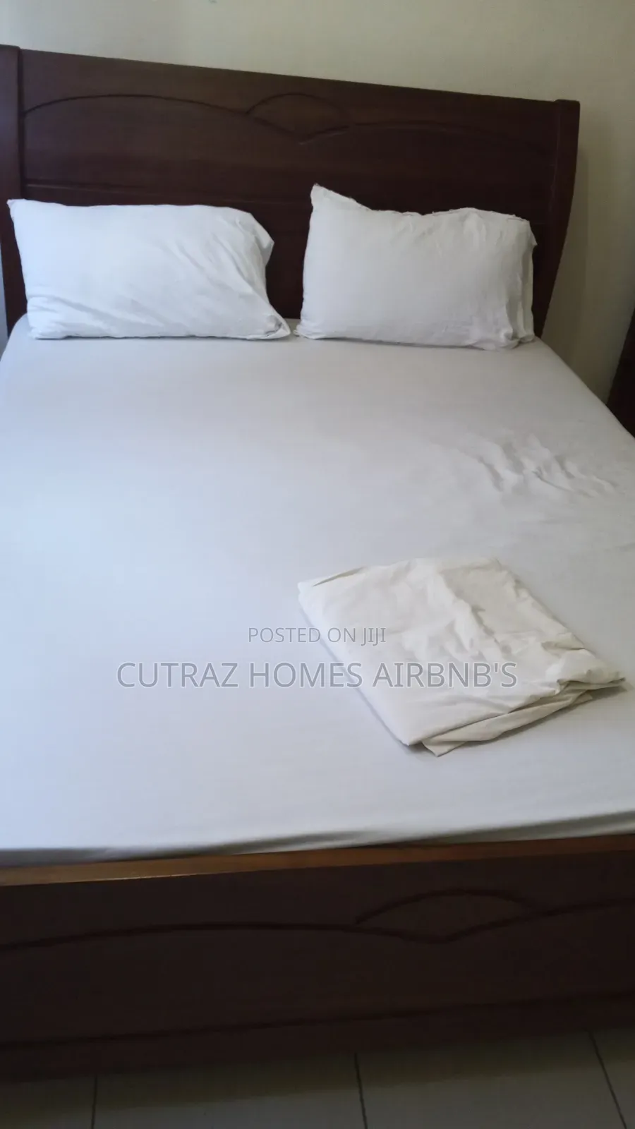 Dulux Executive Vip Studio/ Bed Seater in Mtambo
