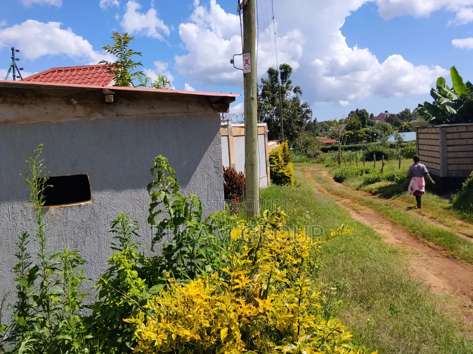 100 by 100 Plot for Sale at Nairobi Ndogo Kikuyu in Karai